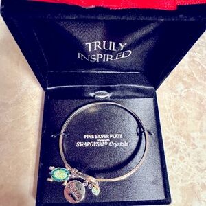 Swarovski patience bracelet, turtle